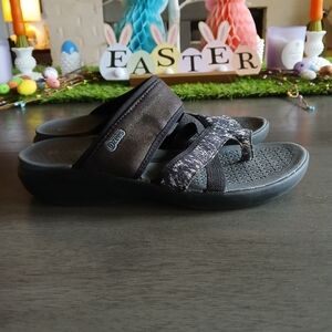 BZees Shoes Nwot Size 7.5